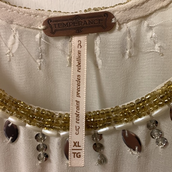 Women’s Tank Top with Bead Detailing - Picture 3 of 13